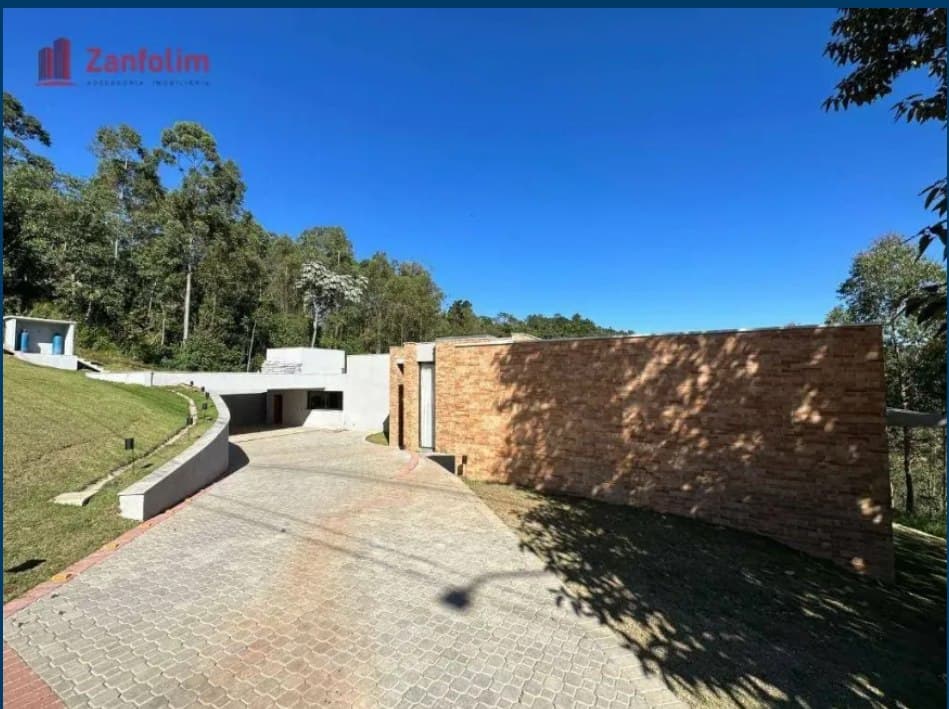 Casa no Ecoville com 7 quartos e 3 suítes 2